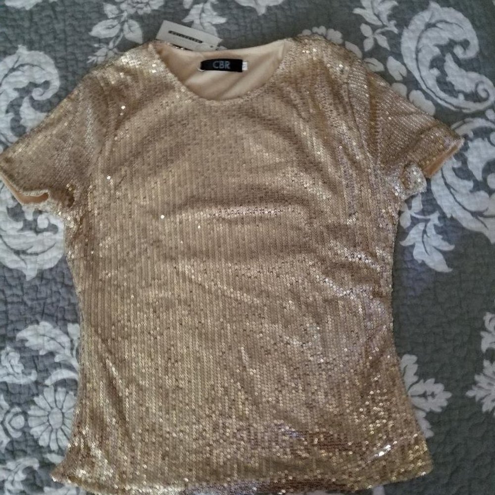 NEW SEQUINED STRETCHY TOP